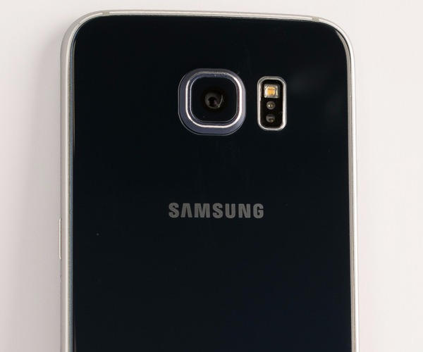 Refurbed Samsung Galaxy S6 (back)